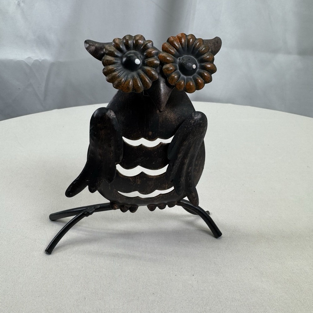 Pier 1 Primitive Picture HoldersRustic Brown Owl Shaped Photo Holder Clip